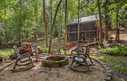 136 Honeysuckle Way, Blue Ridge, GA 30513