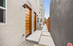 11253 Hatteras St, North Hollywood, CA 91601