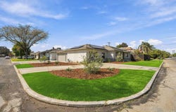 2000 Leoni Drive, Hanford, CA 93230