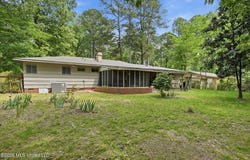 5523 Wayneland Drive, Jackson, MS 39211