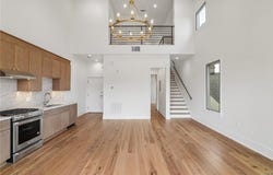 1827 SOPHIE WRIGHT Place, New Orleans, LA 70130