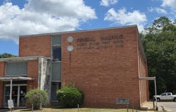 14 N 3rd St, Bay Springs, MS 39422