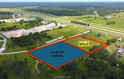 1177 Paradise Way, Navasota, TX 77868
