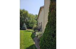 1489 Grand Isle Court, Hobart, IN 46342
