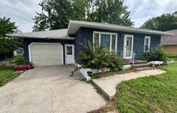746 W 3rd, Winner, SD 57580