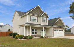402 Kinroff Drive, Hubert, NC 28539