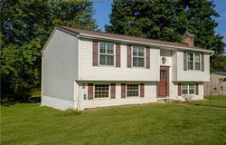 5 Oakmont Drive, St Albans, WV 25177