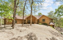 160 Old Horseshoe Rdg, Lampe, MO 65681