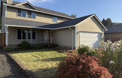 279 S 71ST St, Springfield, OR 97478