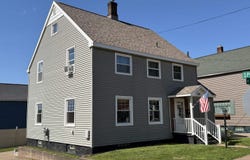 326 W Ridge Street, Ishpeming, MI 49849-1934