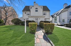 Forest Hills, NY 11375