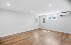 6 Oatley Place, Commack, NY 11725