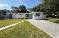 1760 NW 84th St, Miami, FL 33147