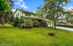 290 Syringa Heights Rd, Sandpoint, ID 83864