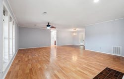 1100 W Main ST, Lavaca, AR 72941