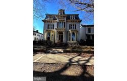 26 S STATE Street, DOVER, DE 19901