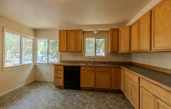 140 S Ogden Ave, Hines, OR 97738