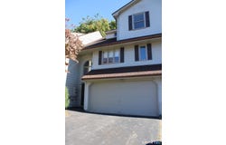 67 Apple Hill, Newington, CT 06111