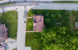115 1st St, Irwin, PA 15642