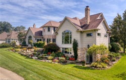 282 W Edinburgh Drive, Highland Heights, OH 44143