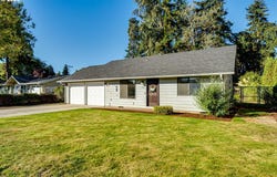 2456 CARBONA St, Eugene, OR 97404