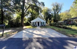 207 Lee St, Darlington, SC 29532