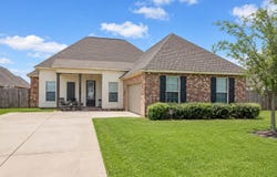209 Finnegan Way, Youngsville, LA 70592