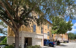 6121 METROWEST Boulevard, ORLANDO, FL 32835