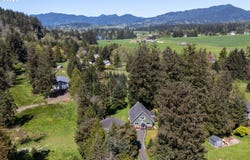 6040 Brickyard Rd, Tillamook, OR 97141