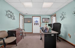 198 E Main Street, Andover, OH 44003