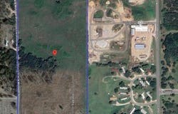 700 N Michigan St, Winfield, KS 67156