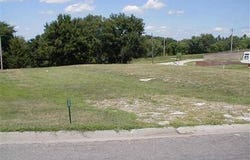 3 Terrace Cir, Concordia, KS 66901