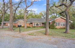 303 Navajo Trail, Hamilton, TX 76531