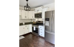 208 Willow LN, Perry, KS 66073