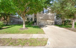 411 Olmos Dr, Leander, TX 78641