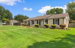 2210 Finley Dr, Florence, AL 35630