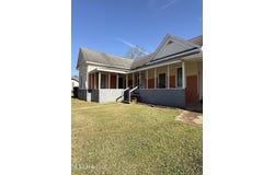 121 N 2nd Street, Wiggins, MS 39577
