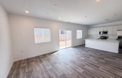 4472 Bellaire Avenue, Clovis, CA 93619