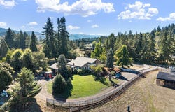 32313 GREEN ACRES Loop, CottageGrove, OR 97424
