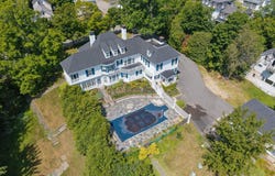 555 Main Street, Farmington, NH 03835