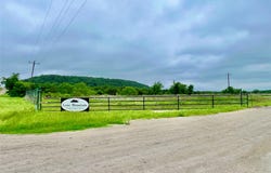 PR 16026, Jonesboro, TX 76538