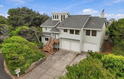 88692 Shoreline Dr, Florence, OR 97439