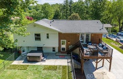 11 Summit Drive, Arden, NC 28704