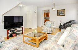 219 Riverfront Drive, Mount Prospect, IL 60056