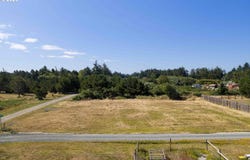 Highland, Bandon, OR 97411