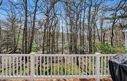 5 Beachwood Court, Lake Harmony, PA 18624