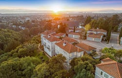 4636 Redwood Rd, Oakland, CA 94619
