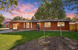 2403 Mountain View Dr, Emmett, ID 83617