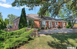 806 Phillips Ferry Road, Bluffs, IL 62621