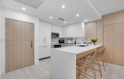 151 Crandon Blvd, Key Biscayne, FL 33149